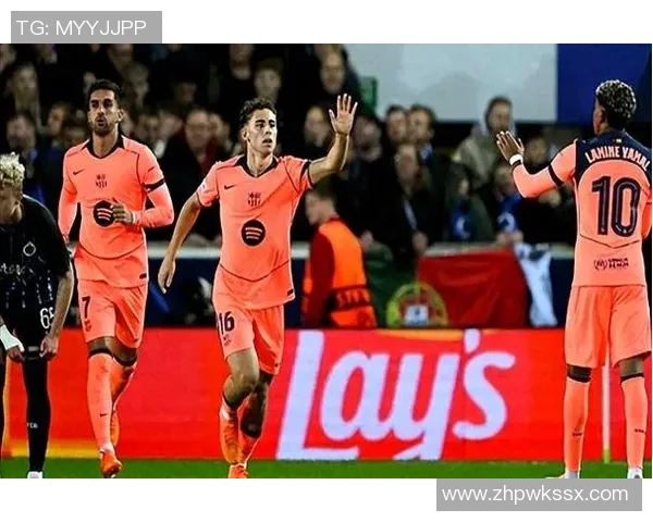 巴萨后防线再现失误，球迷怒批主帅战术无效