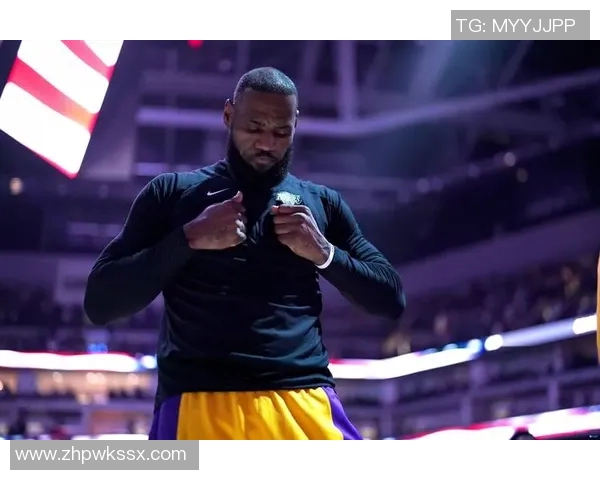 詹姆斯斩获生涯第五个月份MVP,超越约翰逊成历史第二 詹姆斯斩获生涯第五个月份MVP,超越约翰逊成历史第二