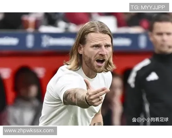 普鲁士门兴关键中场凯利崭露头角,助球队取得胜利 普鲁士门兴关键中场凯利崭露头角,助球队取得胜利